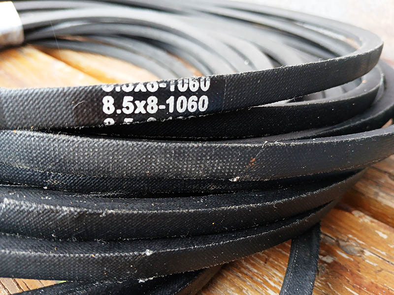 Ремень клиновой приводной 8,5x8-1060 Ремень клиновой приводной 8,5x8-1060
