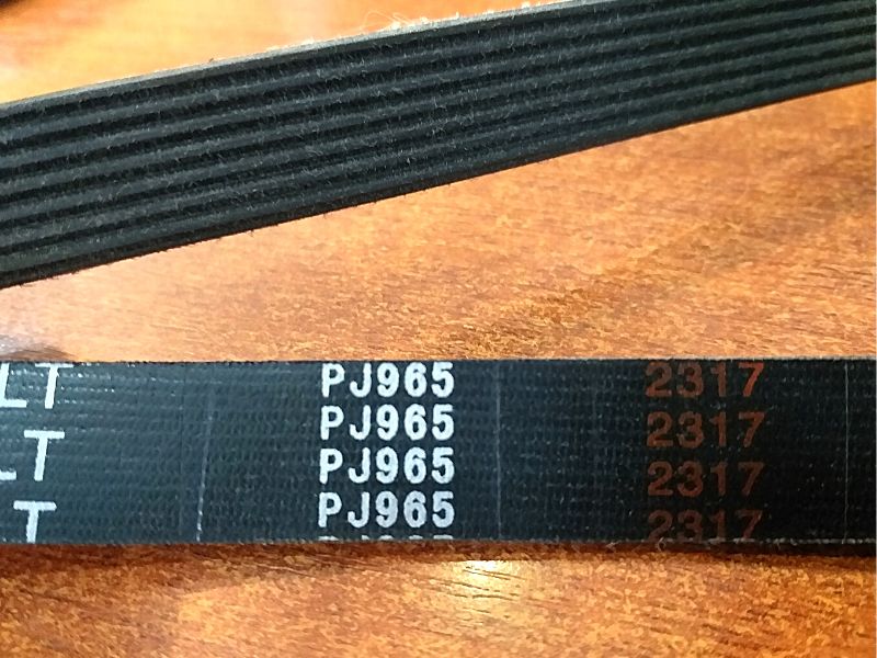 Поликлиновой ремень 24PJ965